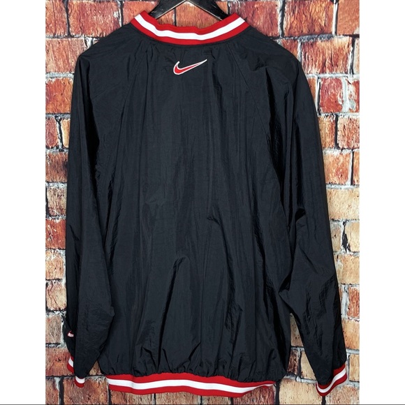 Vintage Nike Men’s XL Black Red White Windbreaker Pullover V-Neck Snap Jacket - Picture 5 of 6